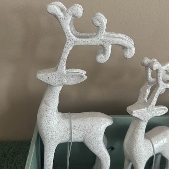 Tinsel & Fir White Glitter Reindeer Set of 3 NEW - Picture 2 of 8